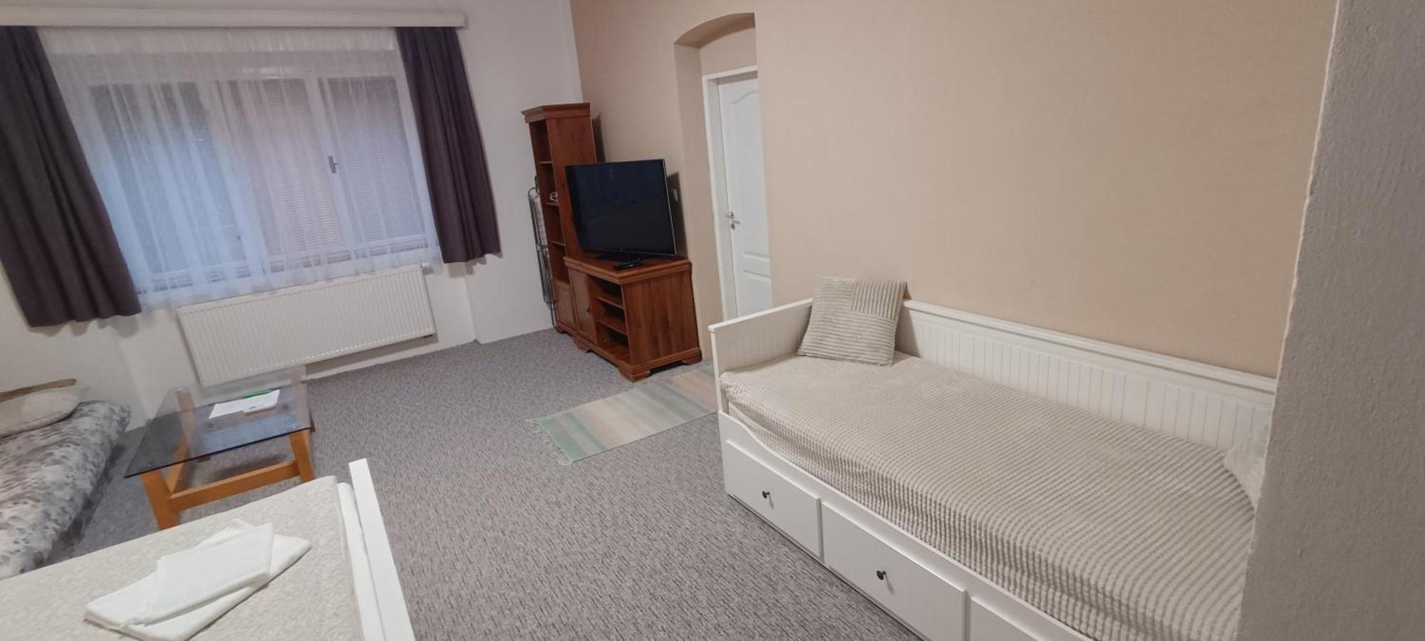 Apartman Horni Slavkov Hodinarstvi Zewnętrze zdjęcie